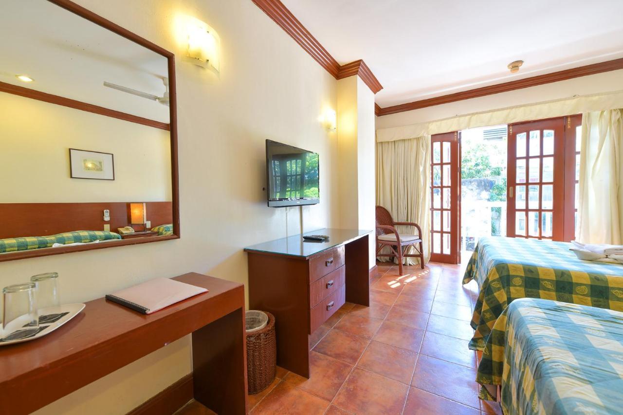 Hey Jude Resort Hotel Balabag  Extérieur photo